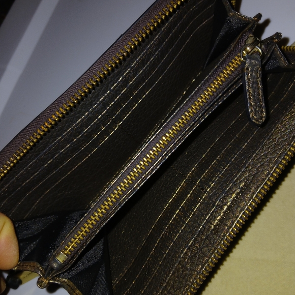 Burberry Authentic Shimmer Buckle Tote Bag & Wallet Excellent Condition - Picture 12 of 12